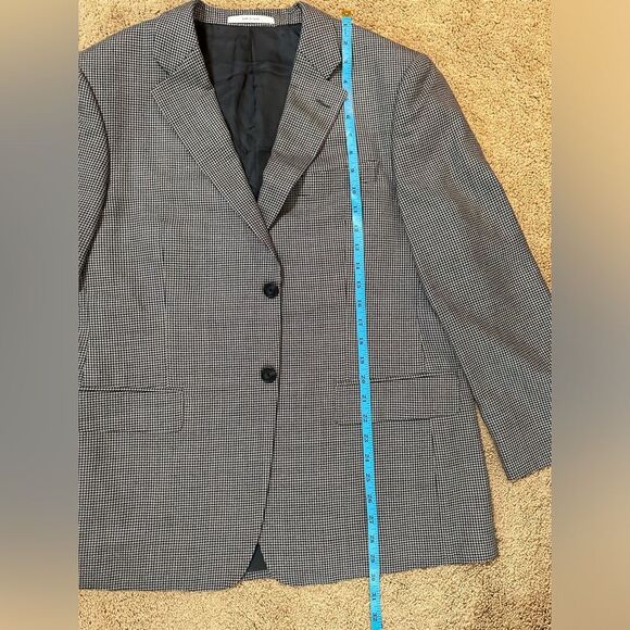 John W. Nordstrom Houndstooth Silk and Wool Blazer - Picture 9 of 10